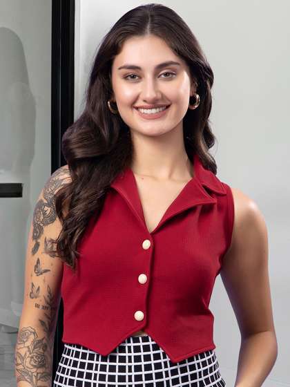 Popwings Self Design
                        Notched Lapel Collar Sleeveless Corduroy Weave
                        Waistcoat