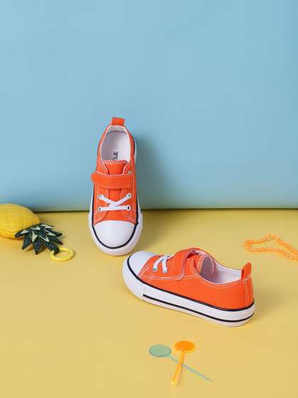 Truffle Collection
                        Kids VKCAN3 Velcro Sneakers