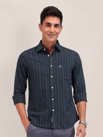 U.S. Polo Assn. Men Cutaway Collar Vertical Striped Cotton Tailored Fit Casual Shirt