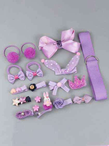 YouBella Girls
                    Embellished Hair Accessory Set