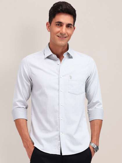 U.S. Polo Assn. Men Cutaway Collar Textured Cotton Tailored Fit Casual Shirt