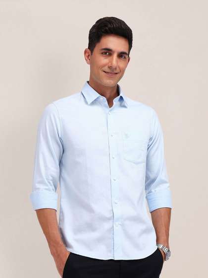 U.S. Polo Assn. Men Cutaway Collar Textured Cotton Tailored Fit Casual Shirt
