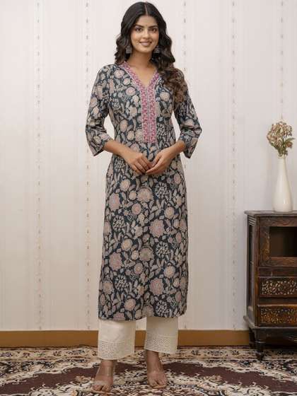 Nayo Floral Printed Straight Kurta