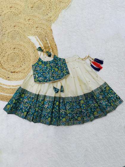 FELIZ THE DESIGNER
                    STUDIO Girls Floral Printed Ready to Wear Lehenga
                    & Blouse