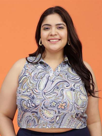 Toodle Plus Women
                        Plus Size Floral Printed Crop Top