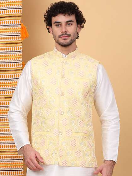 KRAFT INDIA LUXE Men
                        Embroidered Woven Nehru Jackets