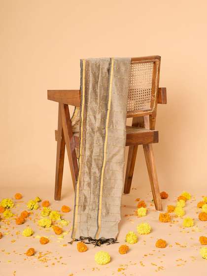 Likha Striped Woven Design Tasselled Dupatta