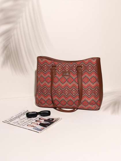 ZOUK Women Printed Structured Tote Bag