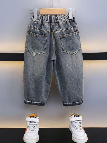 StyleCast x Revolte
                      Boys Boyfriend Fit Heavy Fade Stretchable Jeans
