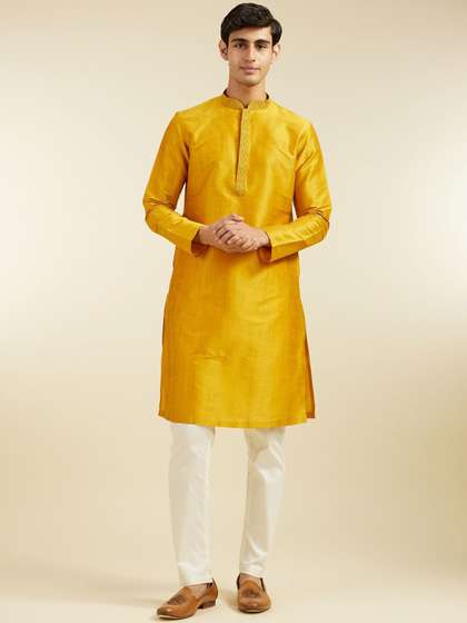Diwas by Manyavar Mandarin Collar Straight Kurta