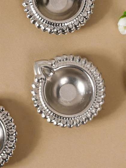 Nestasia 11Pcs Decorative Metal Diya Pooja Essentials