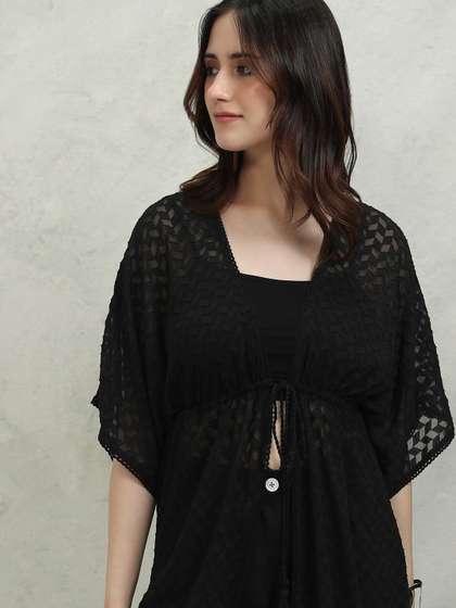 Vishudh Women
                        Longline Tie-Up Shrug