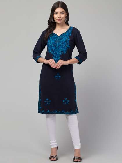 Trend Level Women Embroidered Woollen Kurta