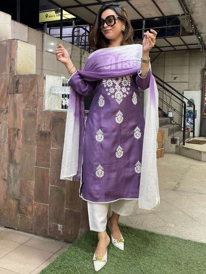 KALINI Floral Embroidered Chikankari Straight Kurta With Trousers & Dupatta