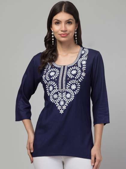 FAMBEE Floral Embroidered Thread Work Kurti