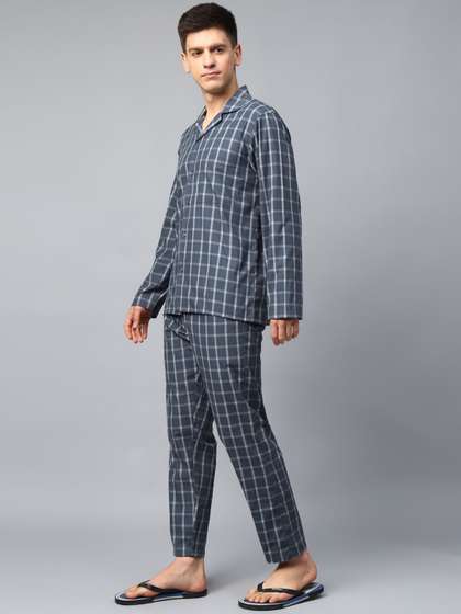English Navy Men
                        Wrinkle Resistant Checked Lapel Collar Night
                        suit