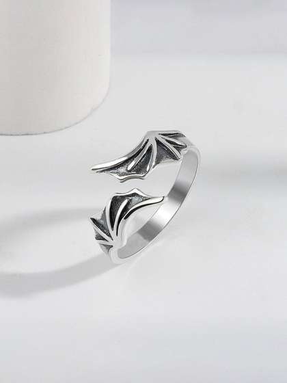 SALTY Lucifer Wings
                        Adjustable lucifer wings Finger Ring