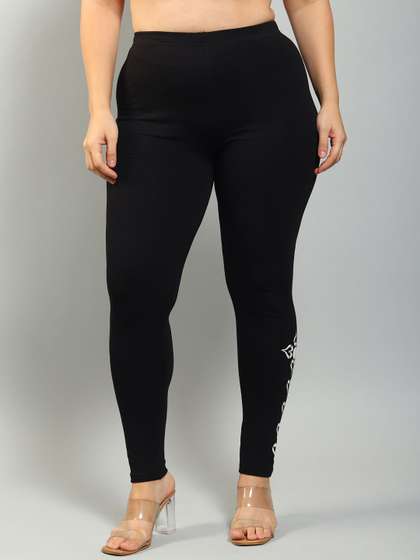 Plus Size Women
                        Heart Printed Ankle-Length Slip-On Leggings
