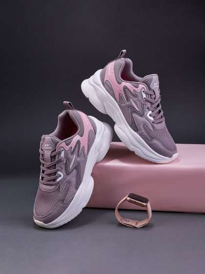 Campus TWIRL Women
                          Lace-Up Sneaker