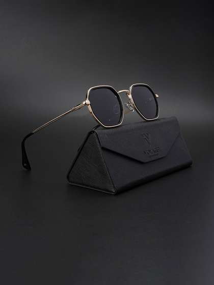 Voyage Unisex Square
                      Sunglasses with Polarised and UV Protected Lens