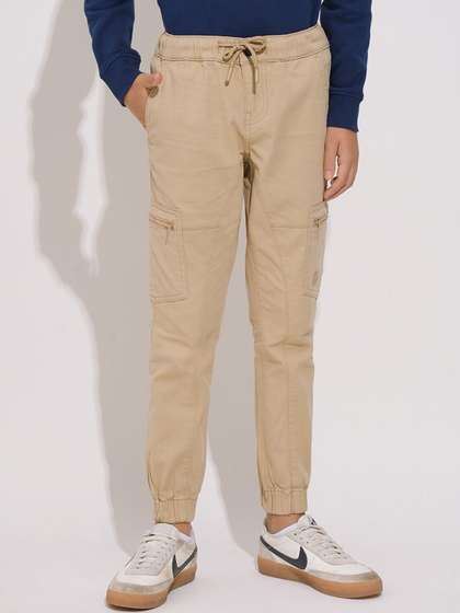 Jack & Jones Junior
                    Boys Solid Regular Fit Cargos