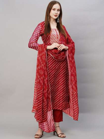 GoSriKi Leheriya Printed Thread Work Straight Kurta With Trouser & Dupatta