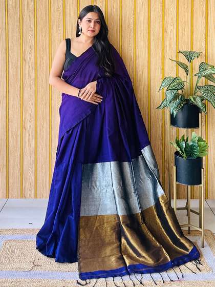 Anouk Colourblocked
                        Solid Pure Cotton Saree