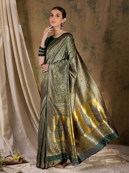 Sangria Woven
                          Design Banarasi Saree With Blouse Piece