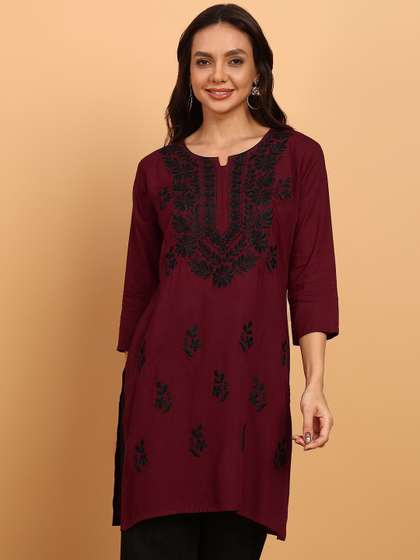 TOP N THREAD Women
                        Floral Embroidered Chikankari Kurti
