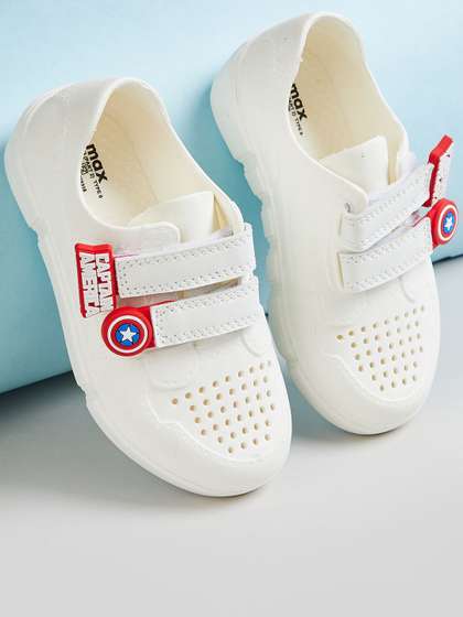 max Boys Colourblocked
                      PU Slip-On Sneakers
