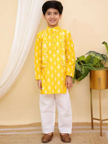 Aj DEZInES Boys Ethnic
                    Motifs Printed Mandarin Collar Pure Cotton Straight
                    Kurta & Trouser
