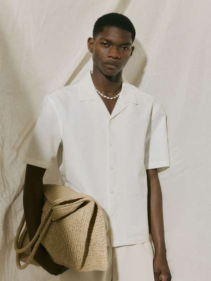 Price History of H&M Embroidered Resort Shirt from Myntra 111_15108631