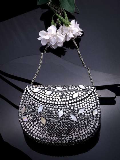 Anekaant Mosaic
                        Silver & Pearl Mosaic Embellished Metal
                        Clutch