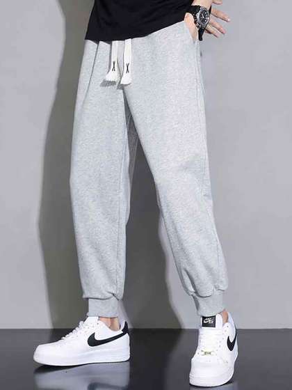 StyleCast x Revolte Men Easy Wash Mid-Rise Regular Joggers Trousers