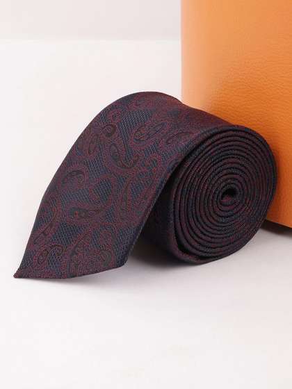 Alvaro Castagnino Men
                    Woven Design Skinny Tie