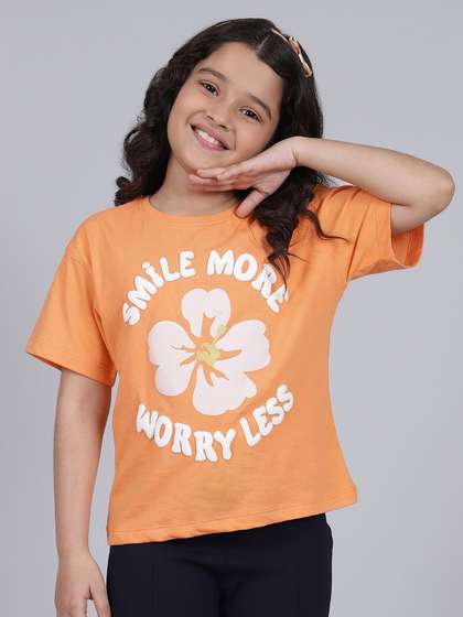 Cantabil Girls Floral
                    Applique T-shirt