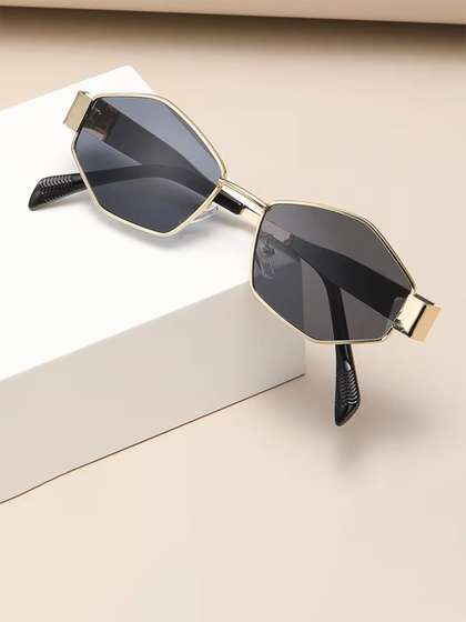 41% Off Hayden Haiza Sunglasses - Now ₹354 (₹599 MRP)