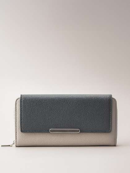 Lino Perros Women
                        Colourblocked Three Fold Wallet