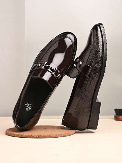 House of Pataudi
                          Men Formal Loafers