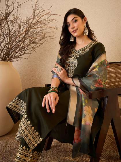 Royal Export Women
                        Floral Embroidered Thread Work Kurta with
                        Trousers & Dupatta