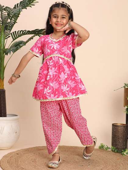 Cutiekins Girls Floral
                    Printed V-Neck Regular Gotta Patti Kurta with Dhoti
                    Pants