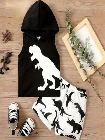 IESHNE Lifestyle
                    Kids-Unisex Black Cotton Blend Printed Clothing Set