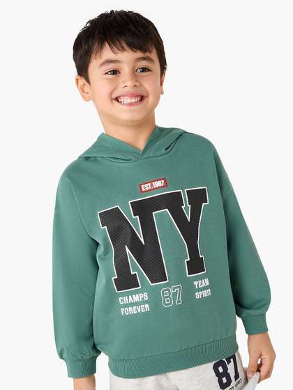 Juniors by Babyshop
                      Boys Printed Hooded Sweatshirt