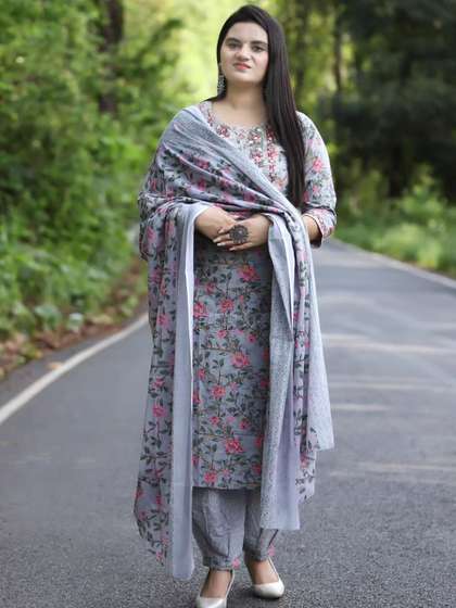 YUSRA Women Floral
                        Printed Kurta with Salwar & Dupatta