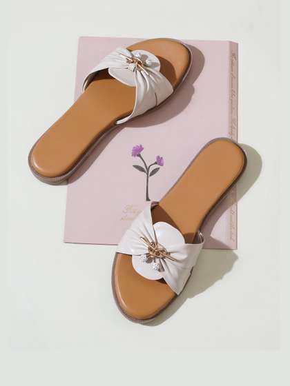 SZN Women Open Toe
                        Flats with Bows