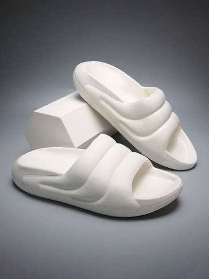 T-Rock Men Sliders Flip
                    Flops