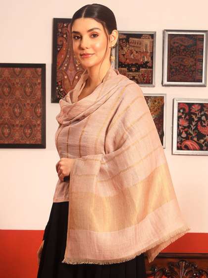 Pashmoda Checked
                        Woven Design Zari Shawl