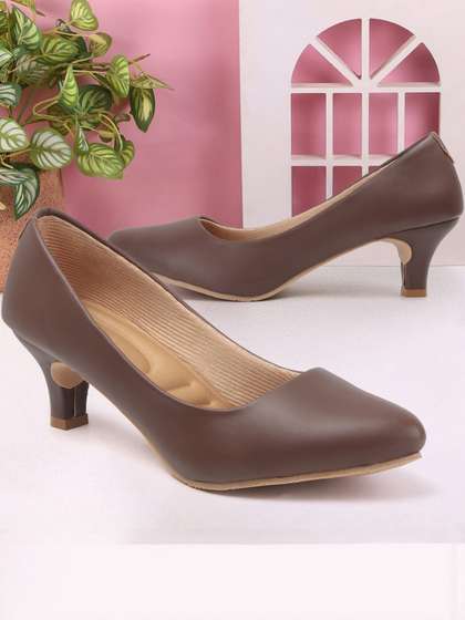 Smart & Sleek
                          Women Party Kitten Heels