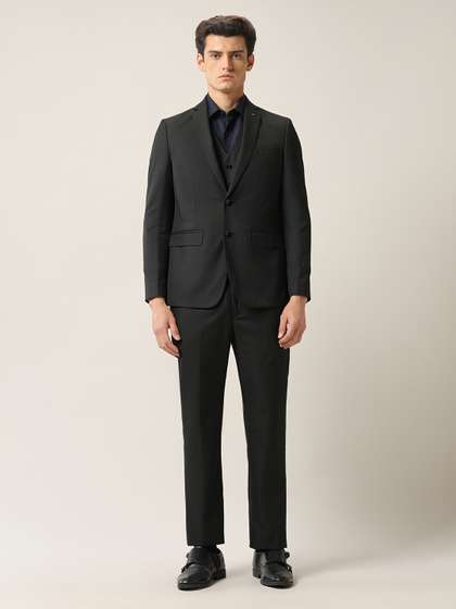 Arrow Men
                        Tailored-Fit Single-Breasted Three-Piece Suit