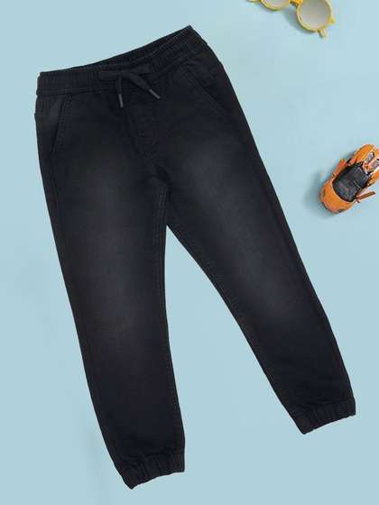 Pantaloons Junior Boys
                    Regular Fit Mid-Rise Light Fade Jeans